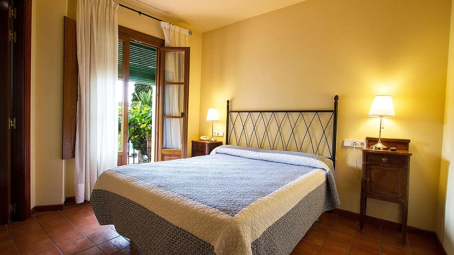 Hotel Antiga Calafell 3*,